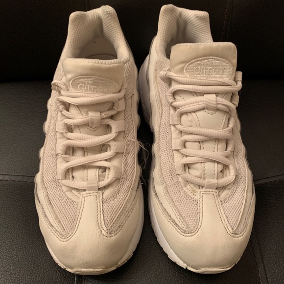 AirMax 95 - Picture 2 of 4